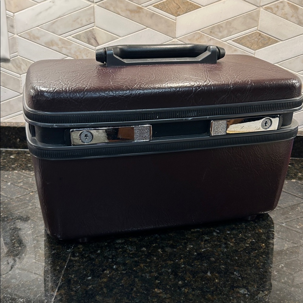 Vintage 1970’s Samsonite Cosmetic Case